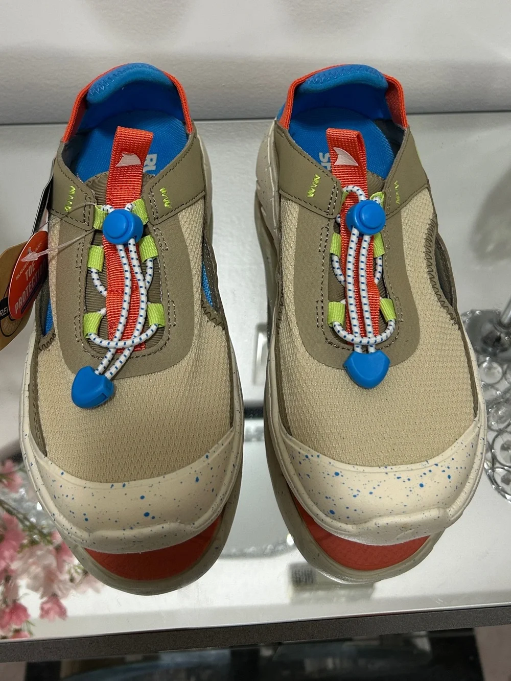 Rugged Shark Kids Size 3 Water Shoes Multicolor Bungee Sneakers NWT Unisex